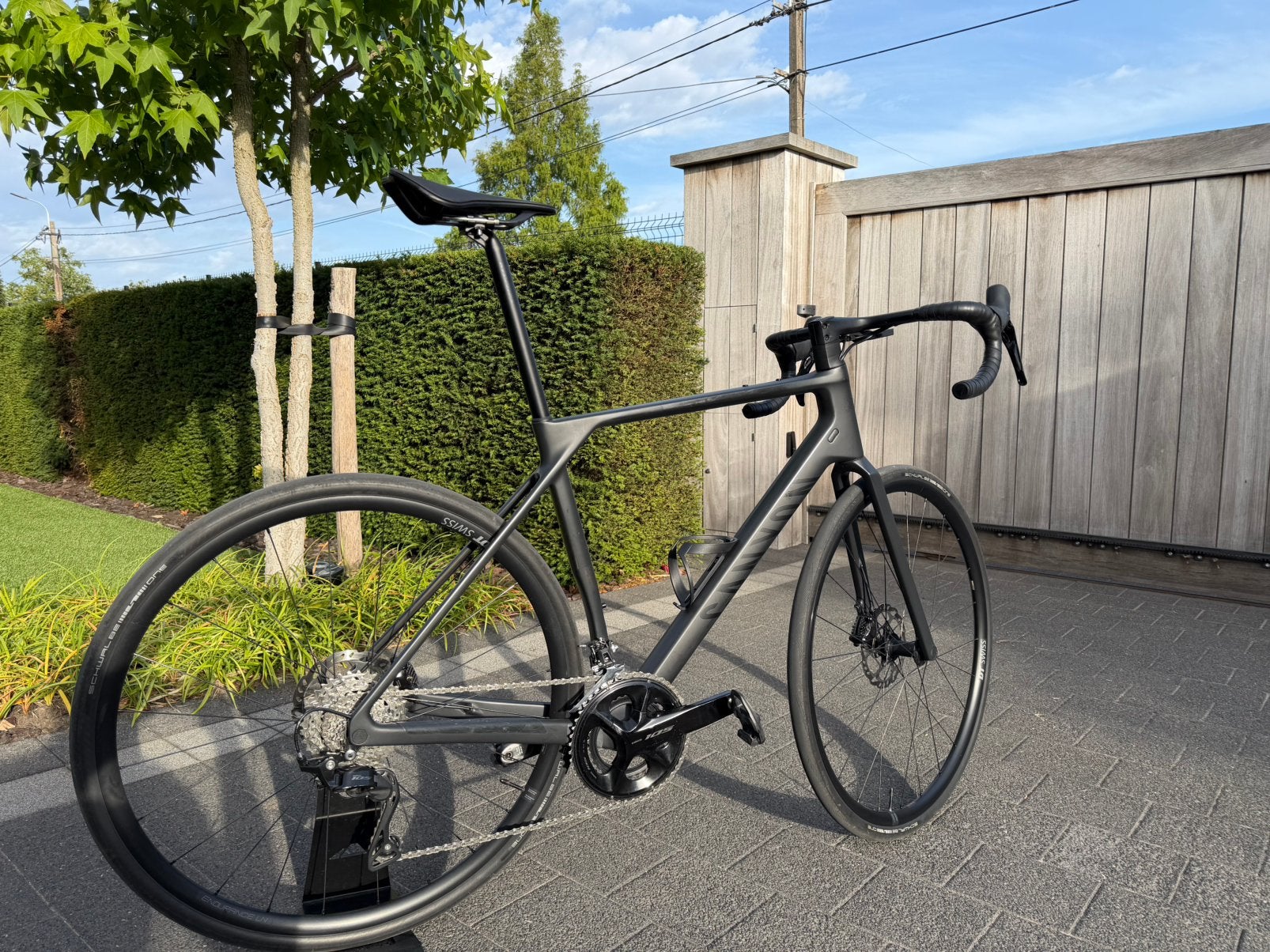 Canyon Endurance CF 7 model 2024 incl pedalen, Fietsen en Brommers, Ophalen, Zo goed als nieuw