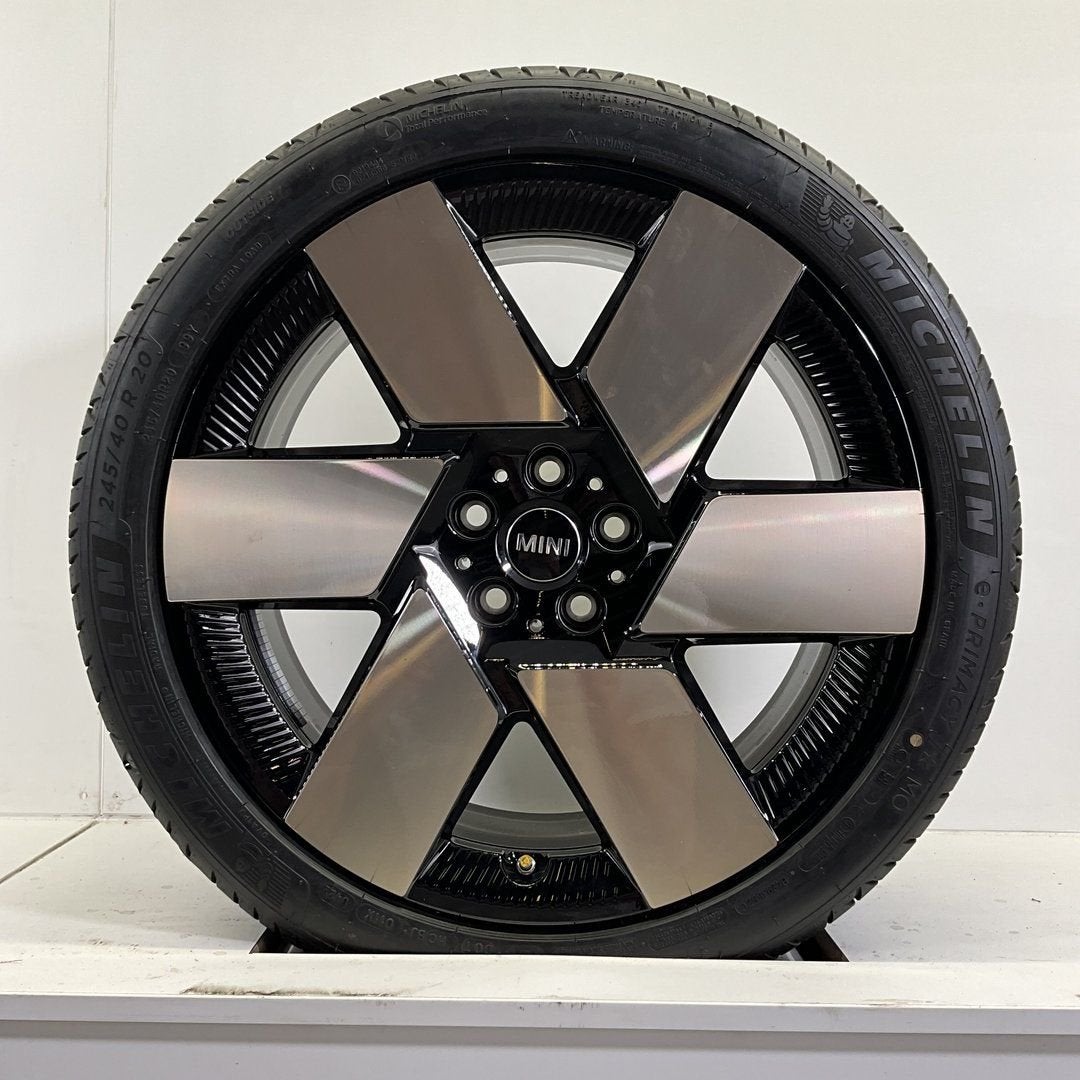 NIEUW MINI COUNTRYMAN U25 JCW 946 SET VELGEN + ZOMERBANDEN 2, Neuf, Pneus et Jantes, 245 mm, Véhicule de tourisme