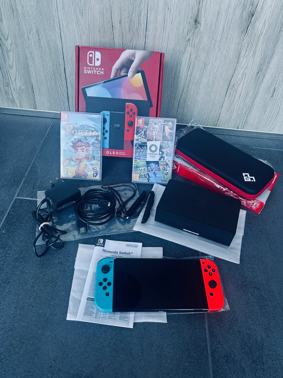 Pack Nintendo Switch OLED  + Jeux + Pochette de transport, Consoles de jeu & Jeux vidéo, Enlèvement ou Envoi, Comme neuf