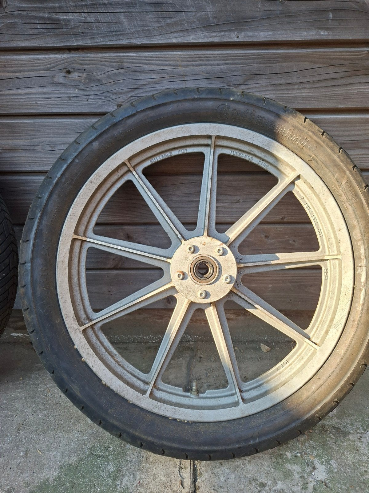 Originele Harley-Davidson 19 inch 9-spaaks Gietvelg, Motoren, Ophalen