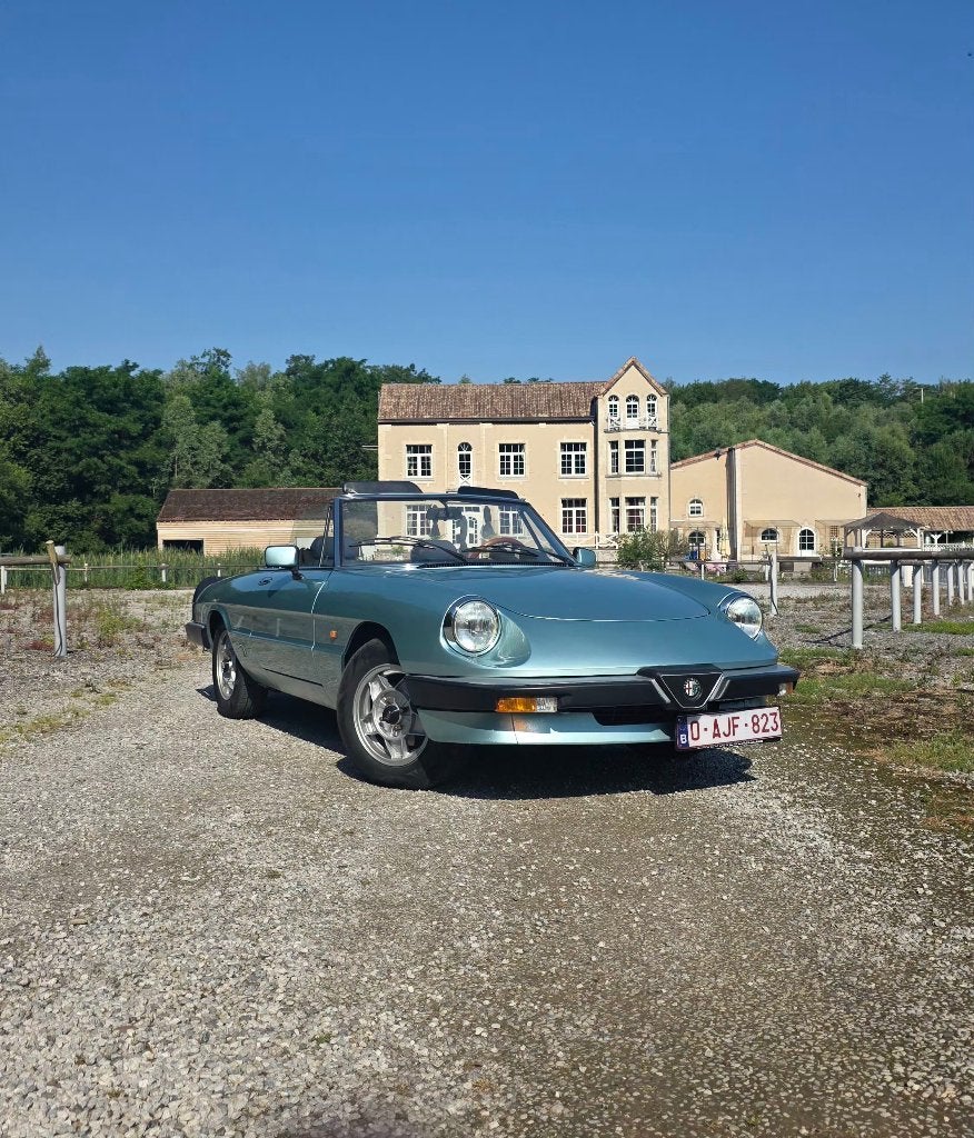 Alfa Roméo Spider III 2.0i restauré, Autos, Alfa Romeo, Particulier, Spider, Essence, Cabriolet, 2 portes, Boîte manuelle, Bleu