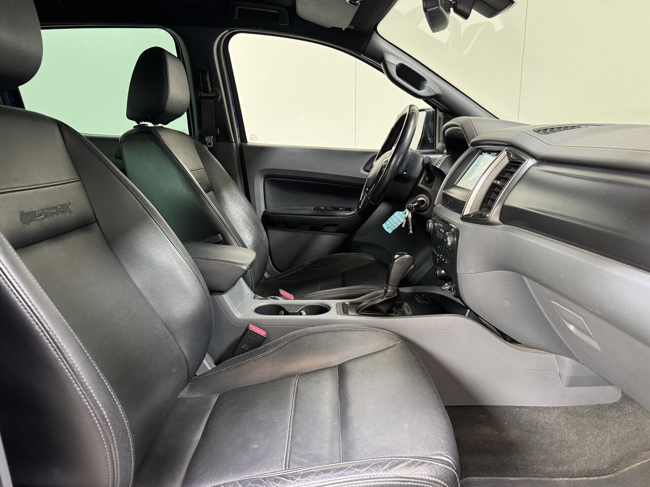 Ford Ranger 3.2 TDCi Autom. - Wildtrack - DubCab - Topstaat, Autos, 0 kg, https://public.car-pass.be/vhr/f99d8674-f6a2-4f12-aef7-8a0db52de840