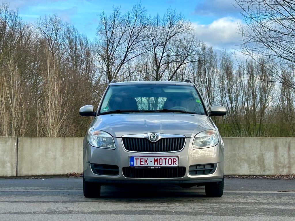 SKODA FABIA 1.2 BENZINE, GEKEURD, AIRCO, TREKHAAK, Autos, Achat, Entreprise, Garantie prolongée, Boîte manuelle