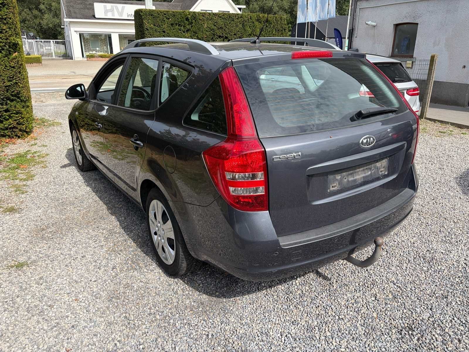 Voiture de passagers Cee’D KIA 2009, Achat, Entreprise, Boîte manuelle, Diesel