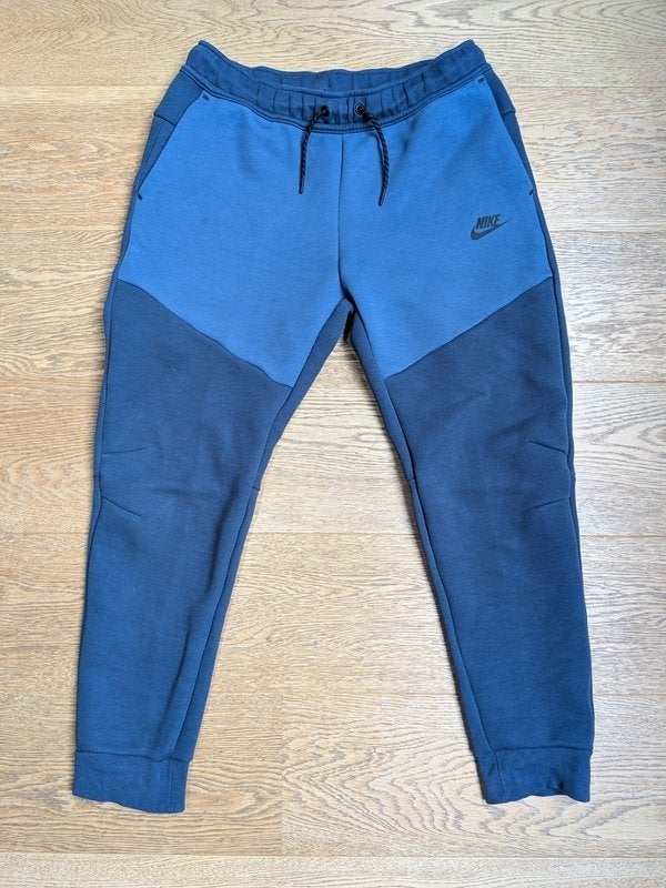 Nike Tech Fleece - jogging garçon - taille 164 (14 ans), Enlèvement, Comme neuf, Garçon, Pantalon