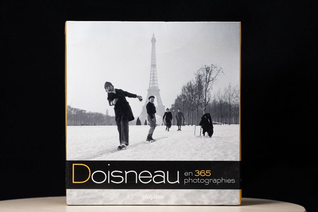 Calendrier perpétuel Robert Doisneau en 365 photographies, Divers, Calendriers, Comme neuf, Calendrier annuel, Enlèvement ou Envoi