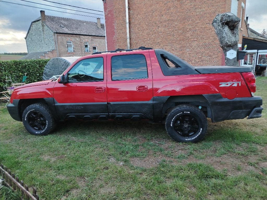 Chevrolet Avalanch 4x4 LPG lpi, Autos, Rouge, Achat, 4 portes, Sièges électriques