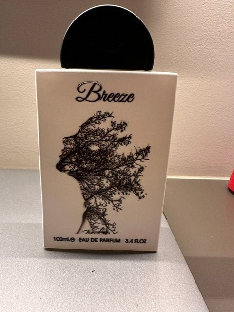 Breeze Lattafa (y0079), Ophalen of Verzenden, Zo goed als nieuw