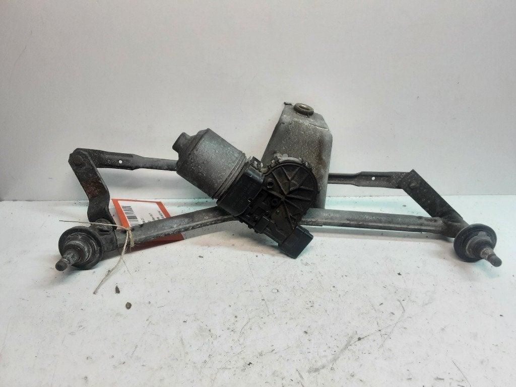 MOTEUR ESSUIE-GLACE AVANT Peugeot 206 CC (2D) (0390241523), Kontakt-peugeot@peugeot.com, Utilisé, Peugeot Deutschland GmbH, Bahnhofsplatz
65423  Rüsselsheim, DE