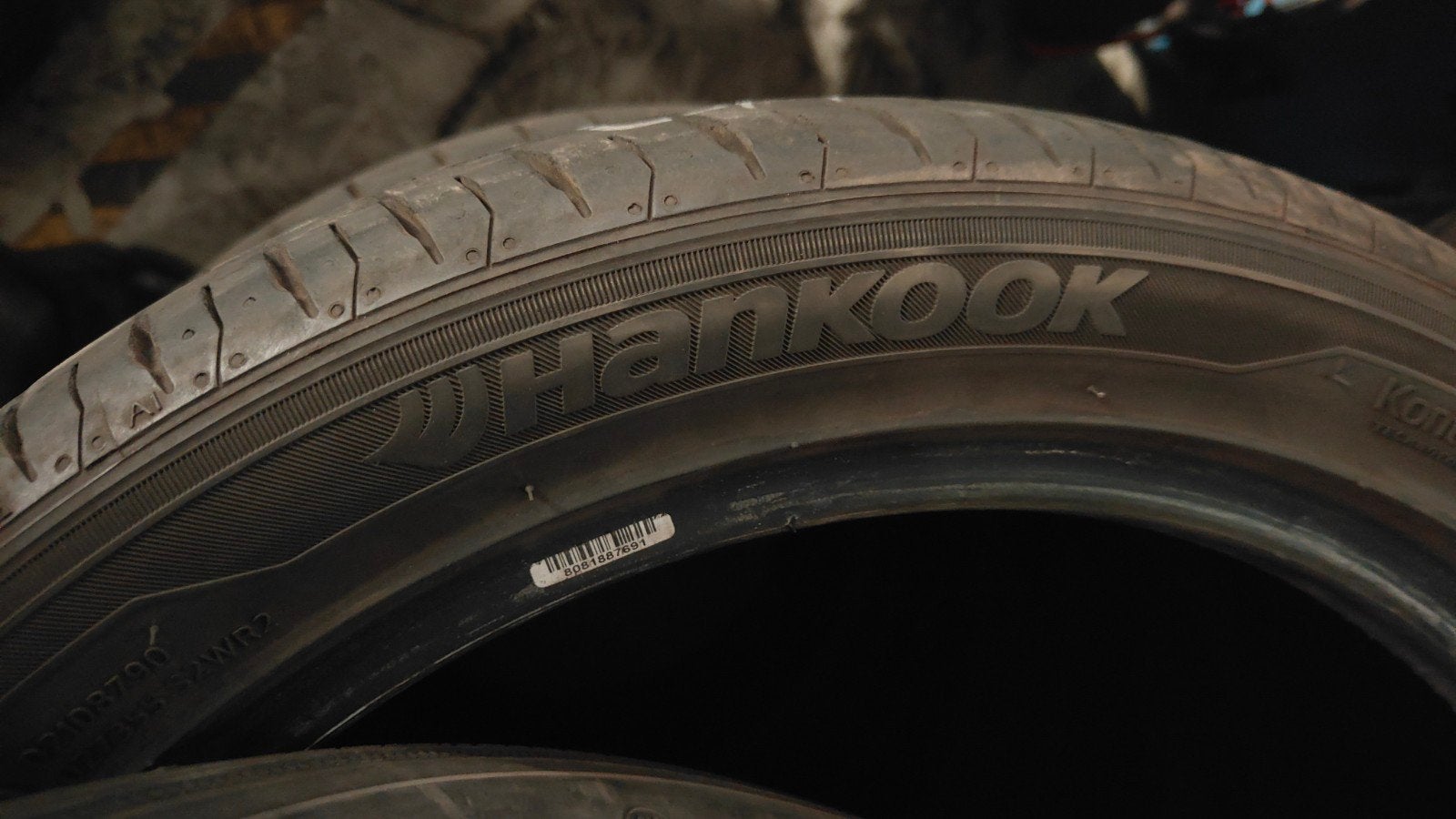 215/45r18 Hankook 40€ par pièce avec assemblage, Enlèvement
