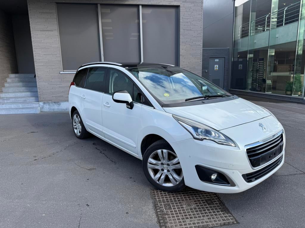 Peugeot 5008/2017/1.6diesel/euro 6b/166.000km, Euro 6, Bedrijf, Xenon verlichting, 1598 cc