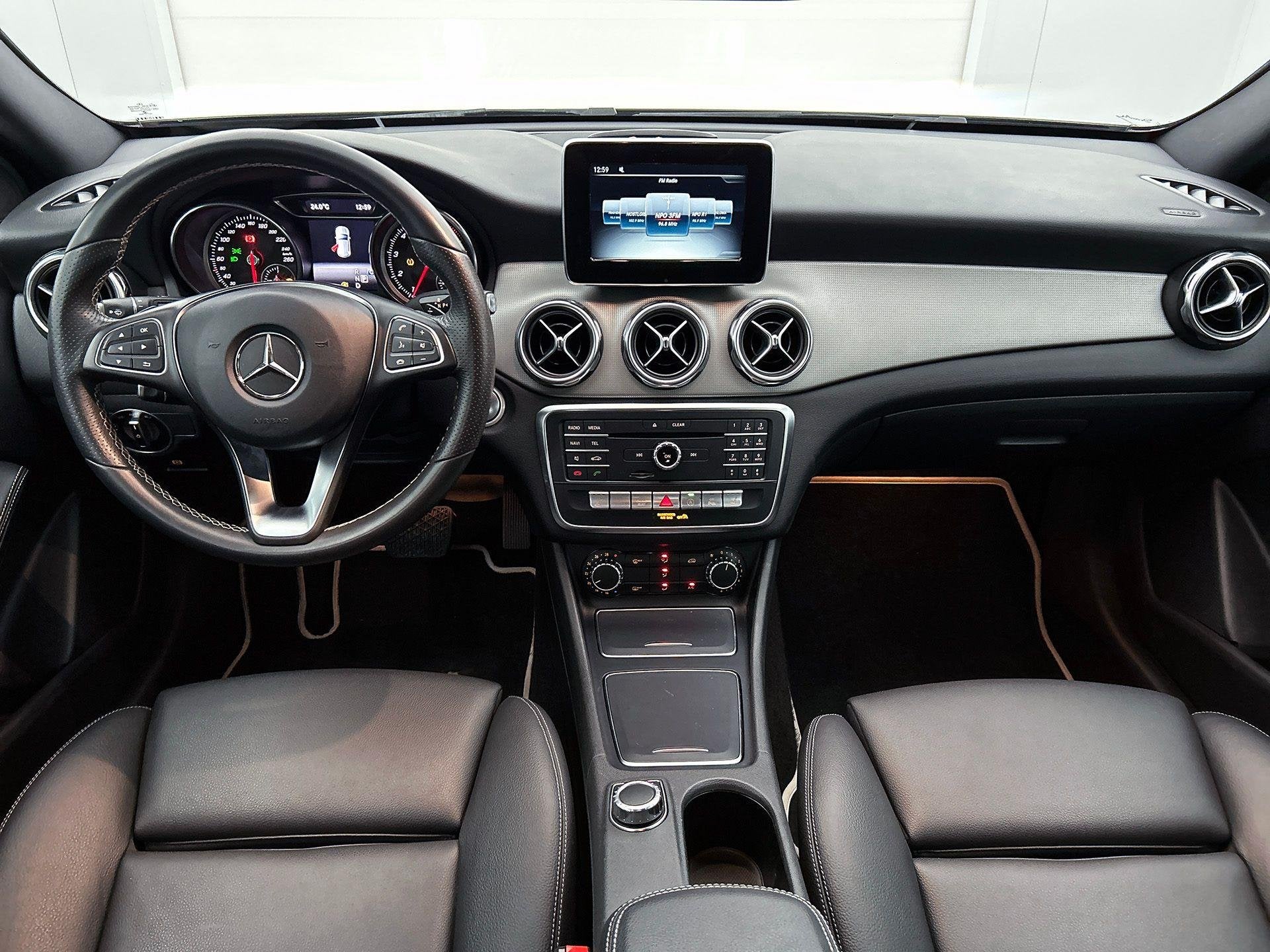 Mercedes-Benz GLA-Klasse 200 Urban Line | Smartphone Integra, Electronic Stability Program (ESP), Achat, Noir, 5 portes