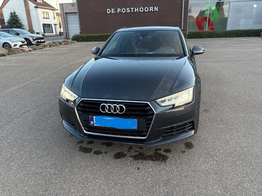 AUDI A4, Autos, Audi, Euro 5, Achat, Système audio, 4 portes
