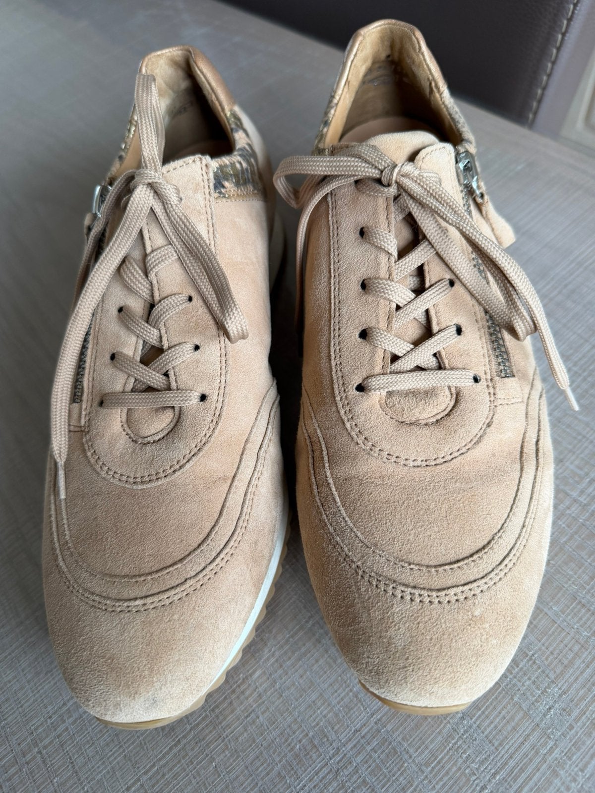 Mooie snaekers maat 38, Verzenden, Beige, Zo goed als nieuw, Sneakers