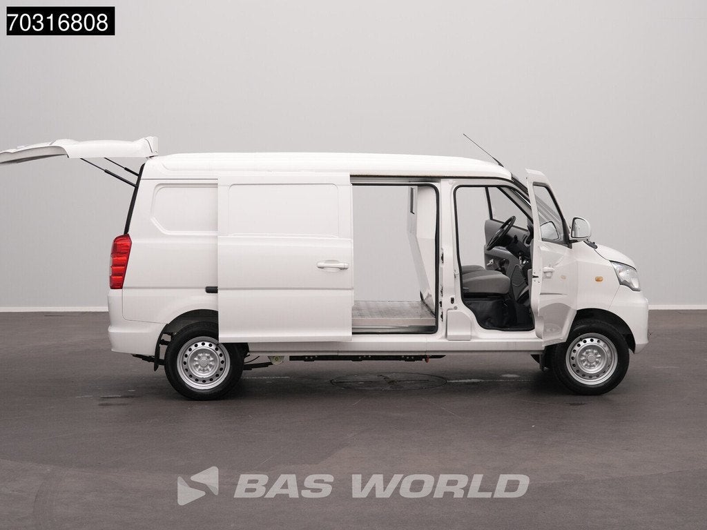 Cenntro Logistar 200V 100% Elektrisch 42kWh 260kmWLTP City 1, Auto's, Bestelwagens en Lichte vracht, Stof, Gebruikt, Wit, 82 pk