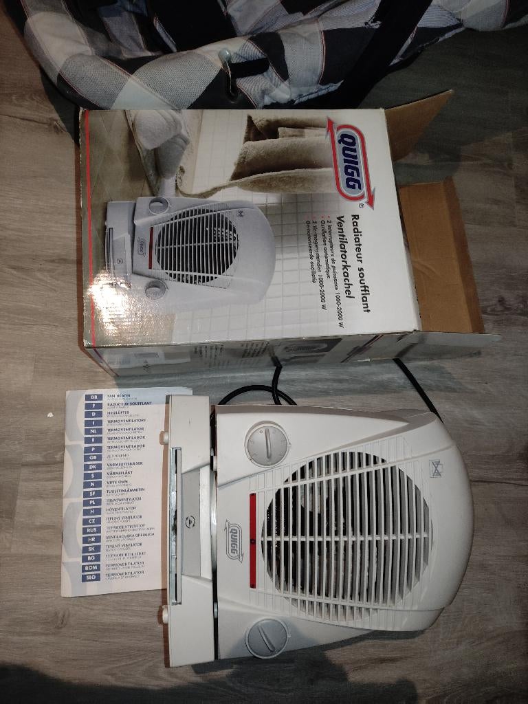 Ventilatorkachel - 2000W - auto draaien - omvalbeveiliging, Doe-het-zelf en Bouw, 30 tot 80 cm, Gebruikt, Radiator, Minder dan 60 cm