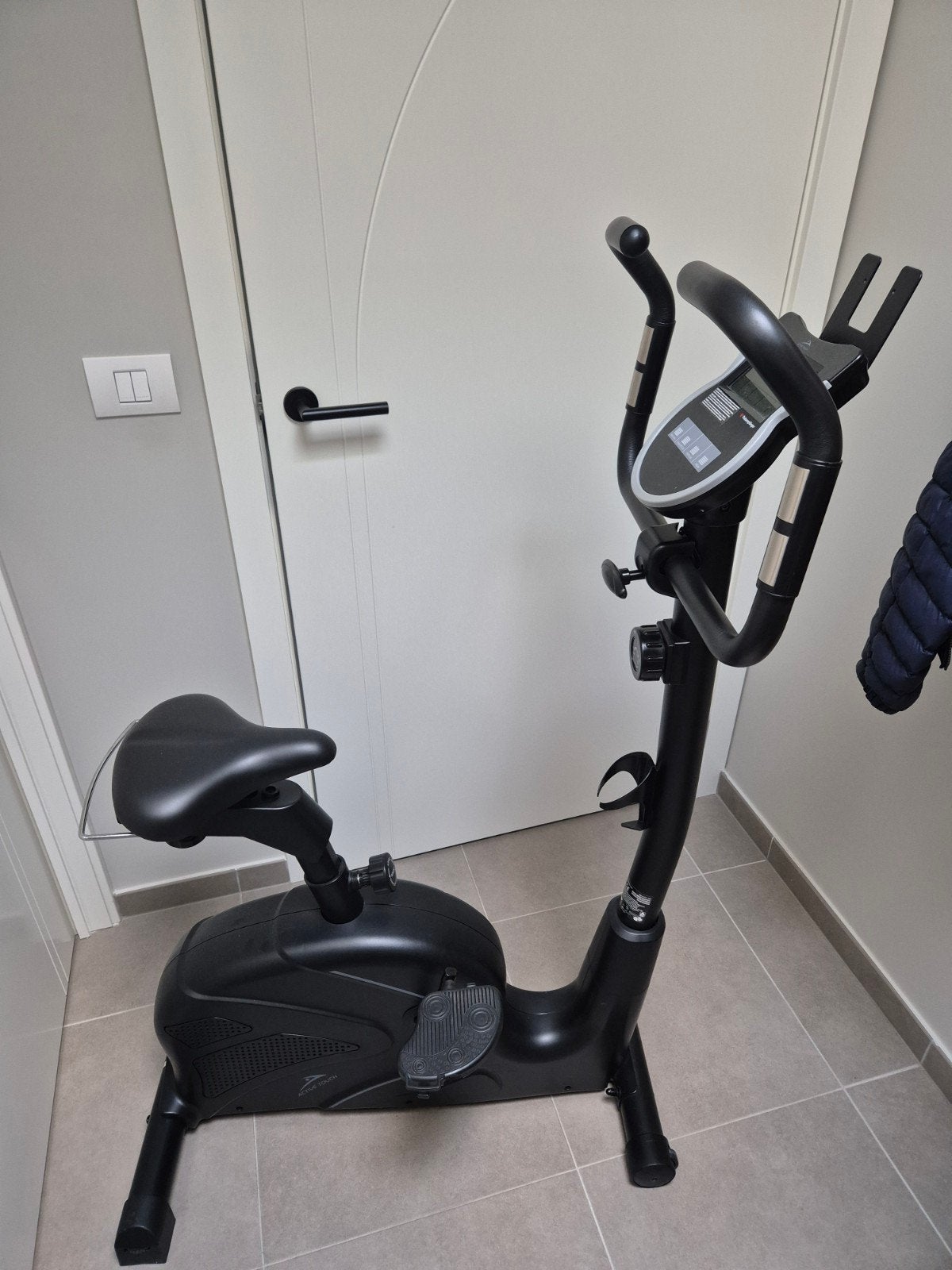 Hometrainer, Sport en Fitness, Fitnessapparatuur, Ophalen, Hometrainer