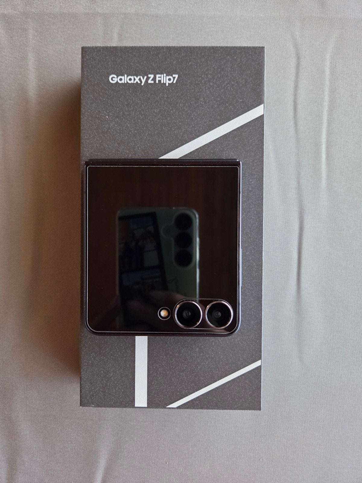 Samsung Galaxy Z Flip7, Télécoms, Téléphonie mobile | Samsung, 10 mégapixels ou plus, Enlèvement, Android OS, Noir