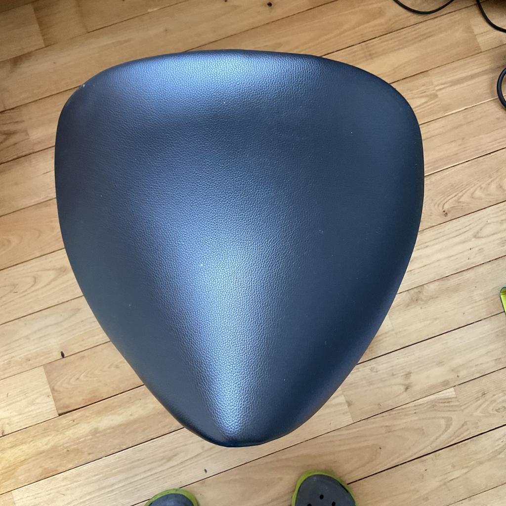 Tabouret ergonomique, Maison & Meubles, Enlèvement, Utilisé