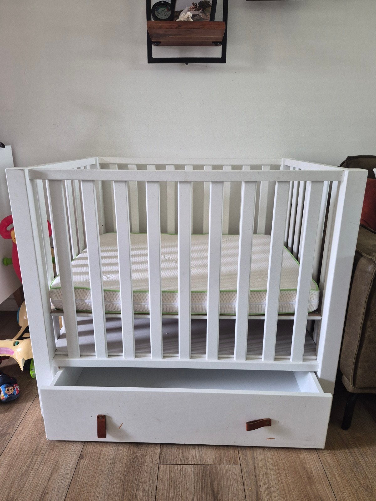 Baby box/park met opberglade, Ophalen