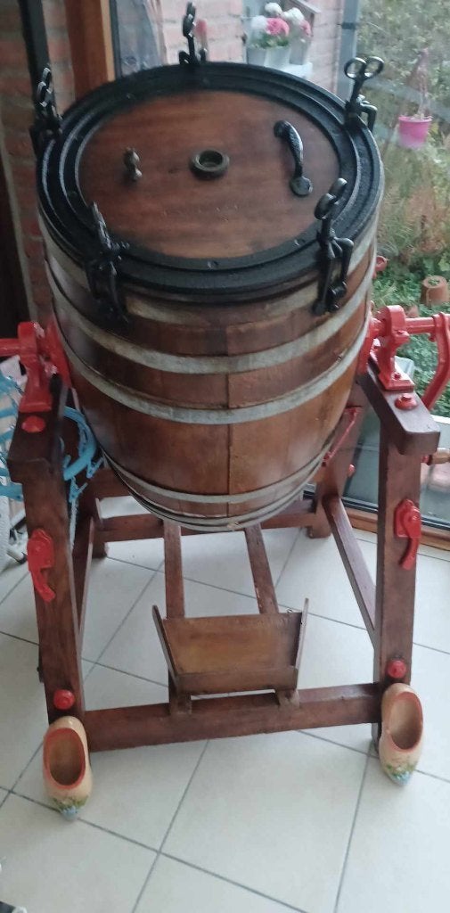 Eeuwenoude boterkarn, Antiek en Kunst, Antiek | Gereedschap en Instrumenten, Ophalen