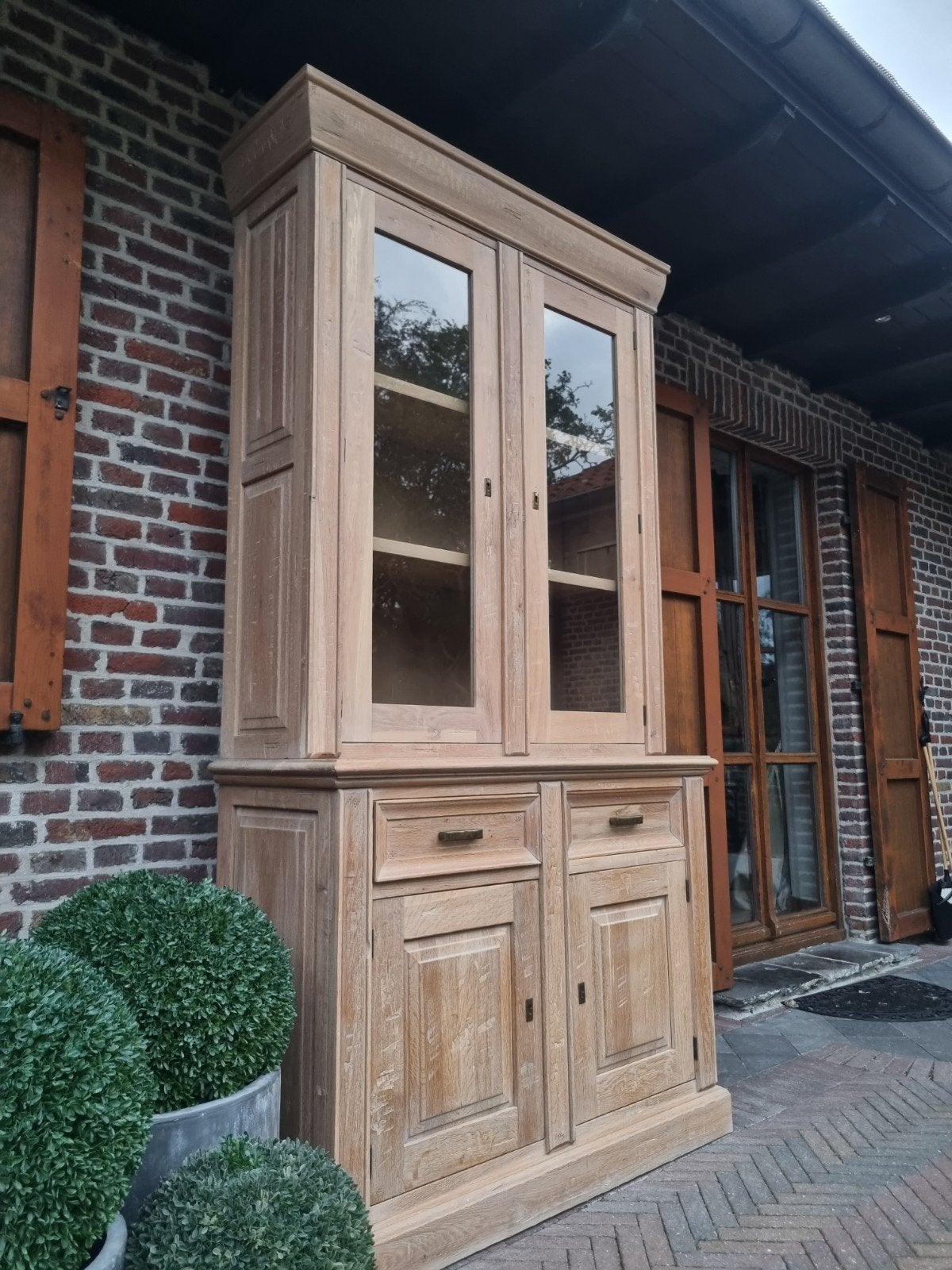 buffet/vitrine en chêne art:179/26.2, 25 à 50 cm, ., Comme neuf, Enlèvement