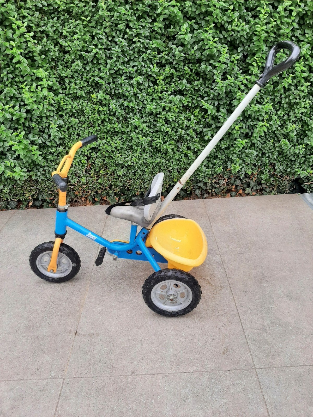 Tricycle avec tige, Enlèvement, Tige de poussée
