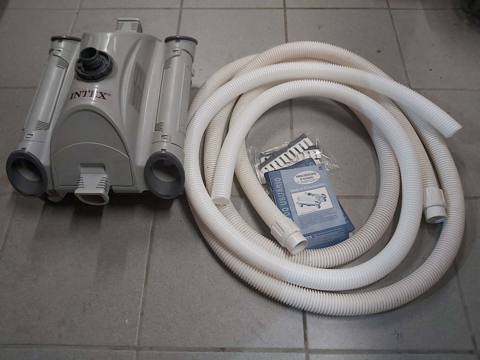Robot Aspirateur Piscine Intex Automatique, Jardin & Terrasse, Enlèvement, Comme neuf, Pompe