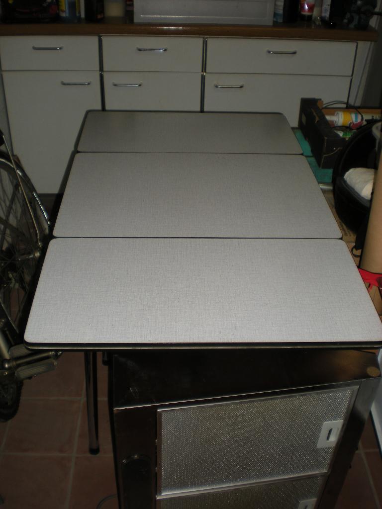 Table d'appoint, Ophalen, Gebruikt, Formica