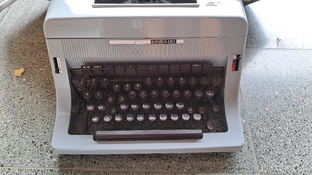 Olivetti linea 88, Ophalen, Gebruikt