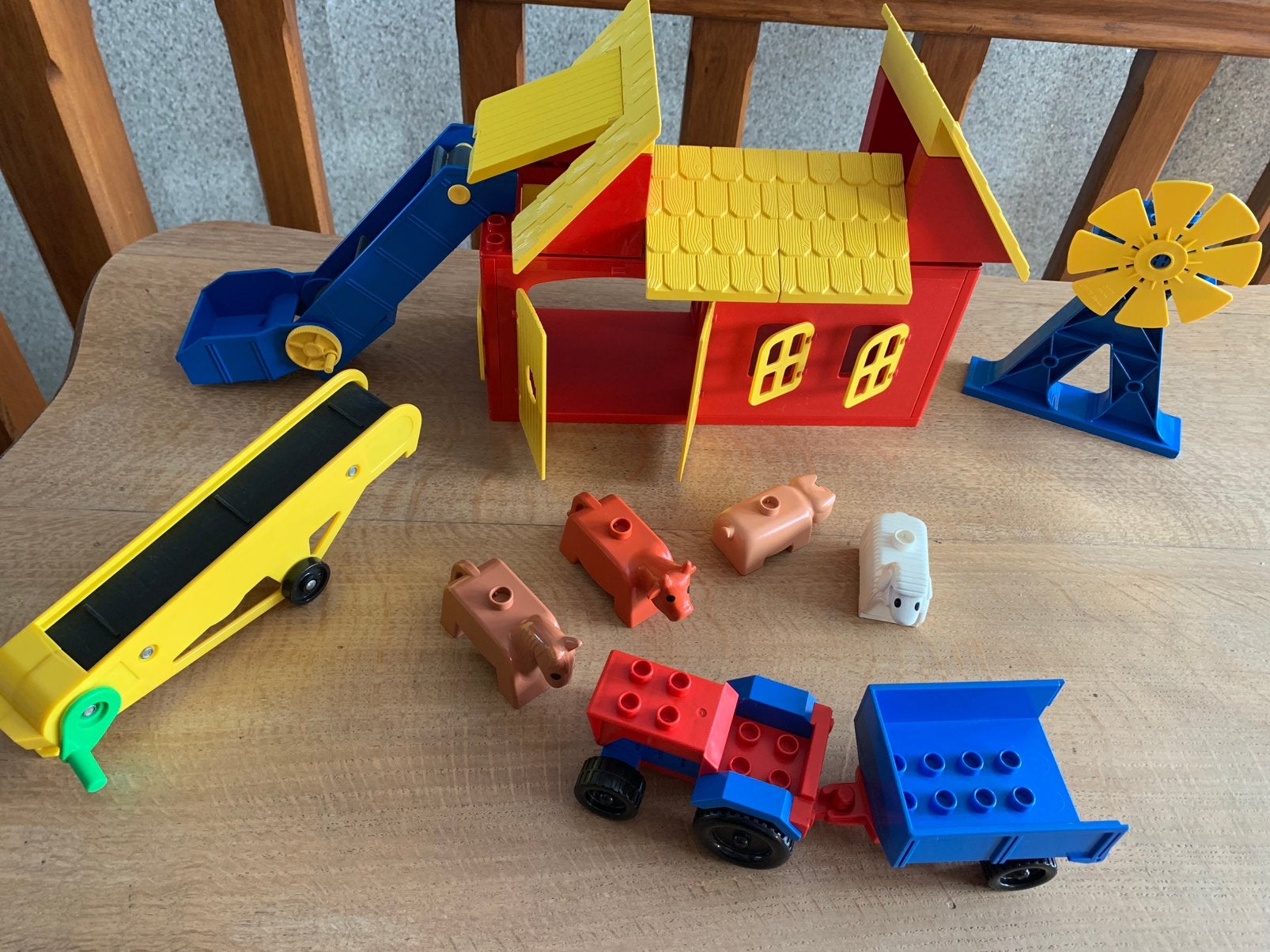 Ferme duplo avec 4 animaux, Enlèvement, Utilisé