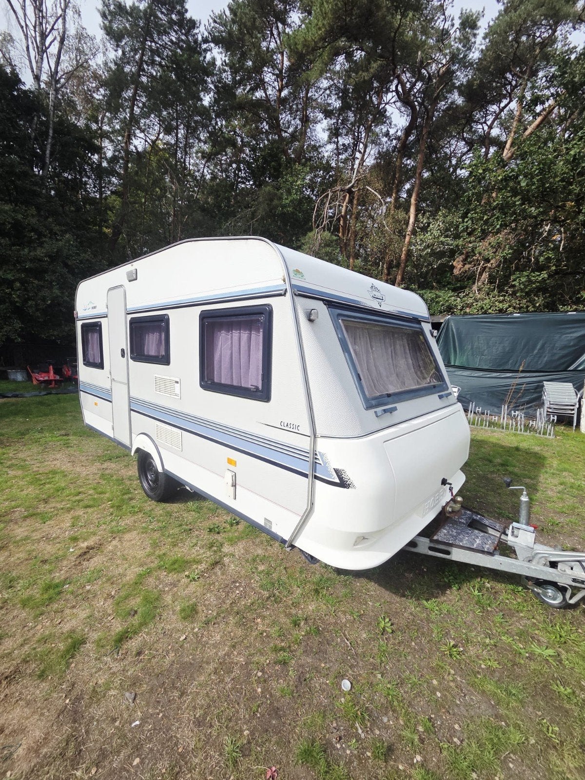 hobby Classic 450 + voortent en inboedel, Caravans en Kamperen, Hobby, Treinzit, Dwarsbed, Particulier