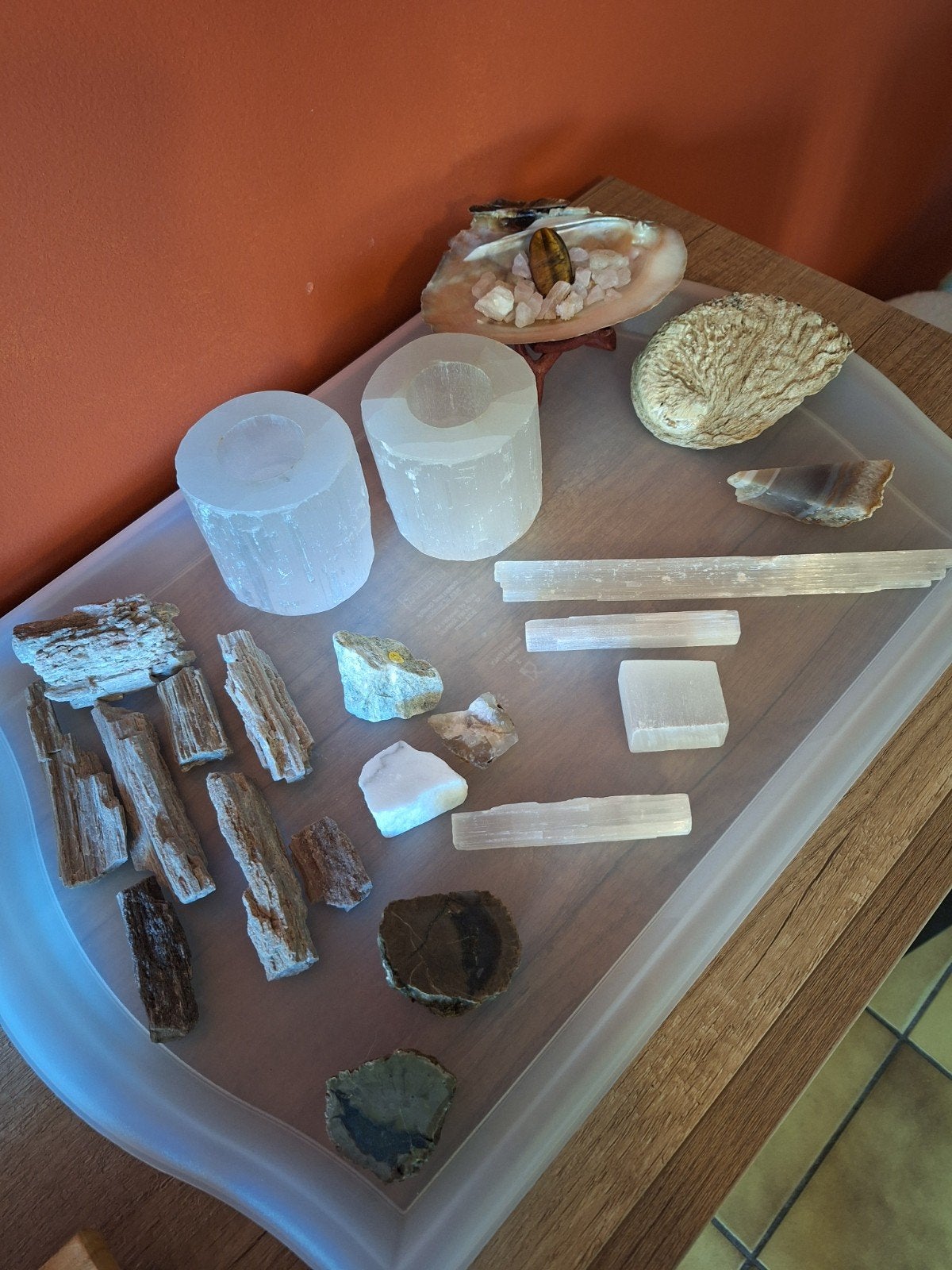 Notre propre collection de pierres précieuses et de minéraux, Enlèvement