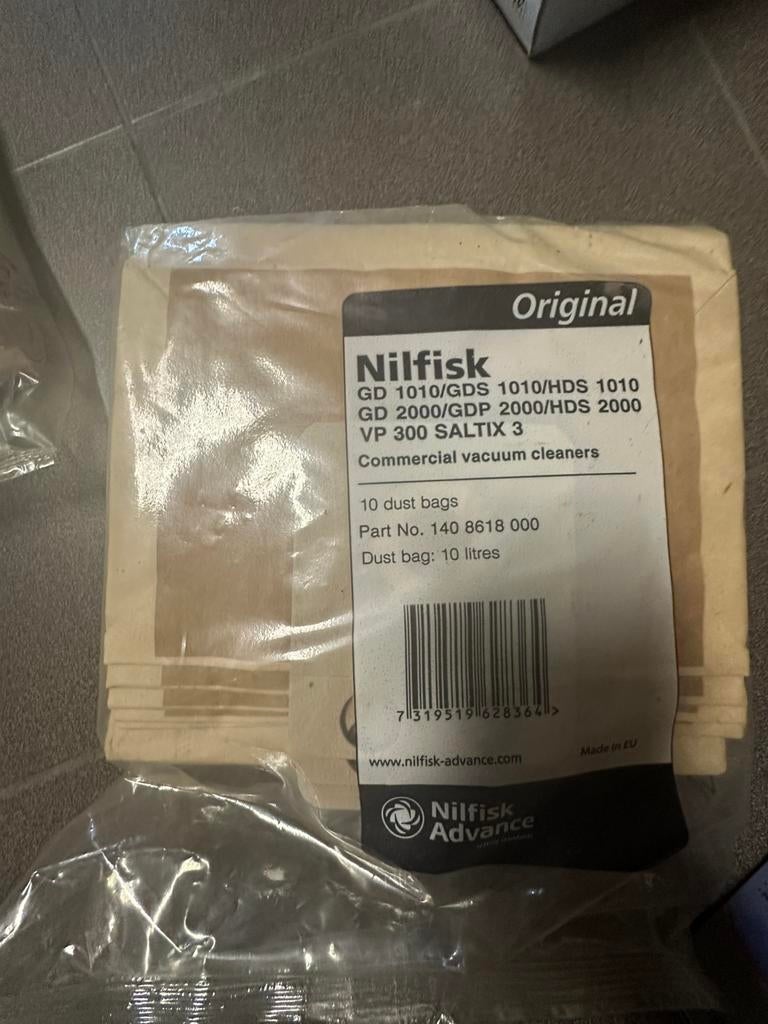 Nilfisk stofzuigeakken, Ophalen, Zo goed als nieuw