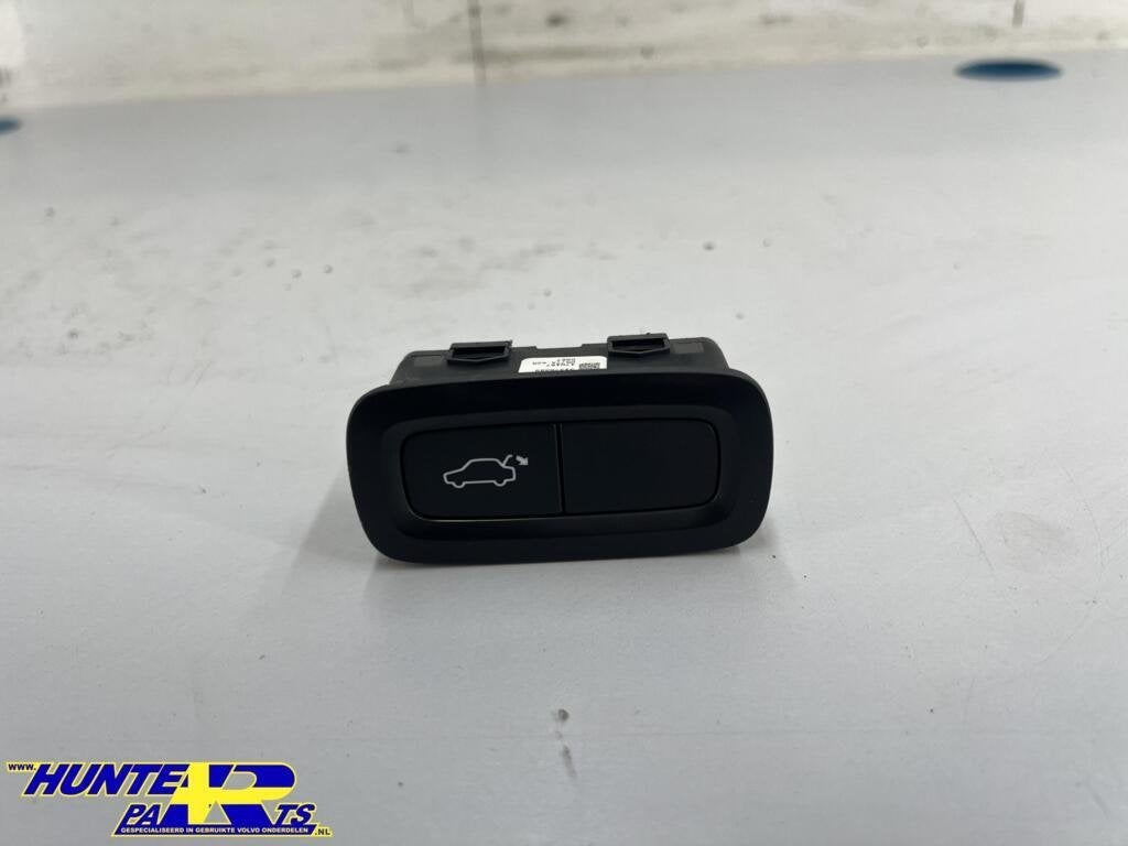 Achterklepschakelaar zwart Volvo XC90 II ('14-'22) 31376889, Auto-onderdelen, Dashboard en Schakelaars, Gebruikt, Ophalen of Verzenden