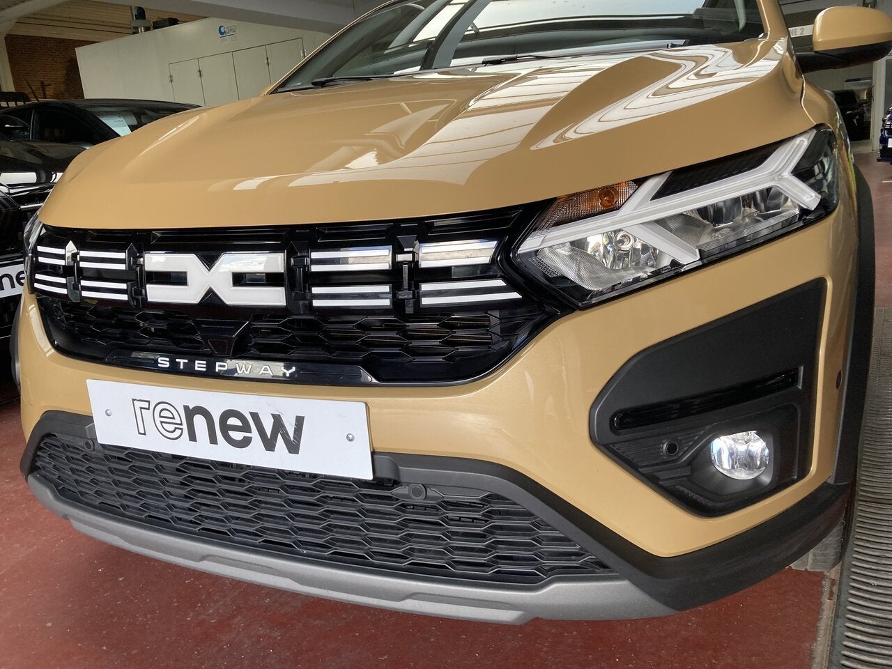 Dacia Sandero TCe 90 Pk Stepway Expression * Automaat *, Autos, 0 kg, Ordinateur de bord, Achat, 90 ch