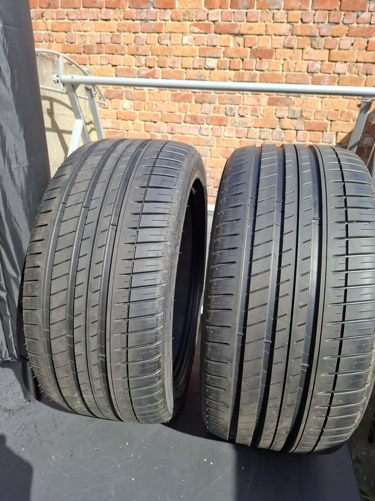 Michelin Pilot sport 3, 275 40 19 zomerbanden (300km oud), Ophalen, Zomerbanden, Band(en)