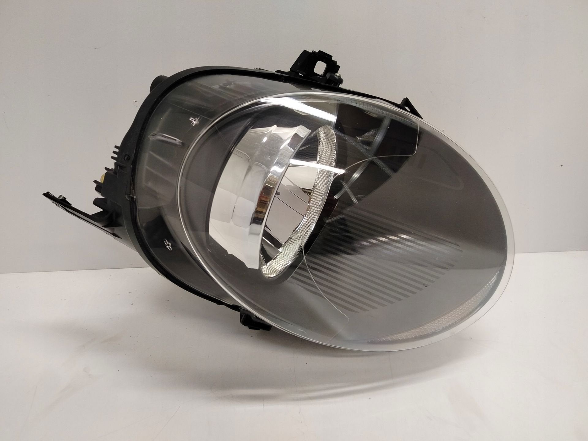 Phare avant droit relevable Mini F55 F56 7433792, Customer.service@mini.co.uk, BMW AG, Petuelring 130
80788  Munich, DE, Mini