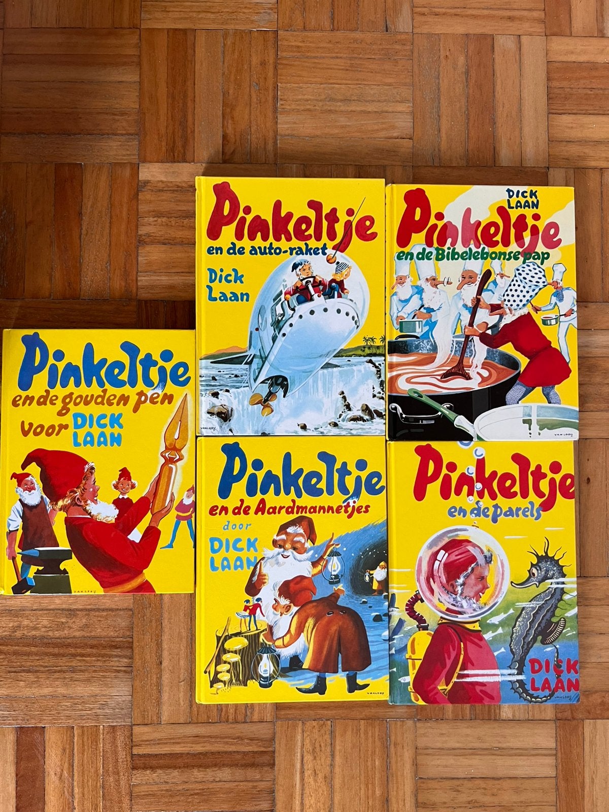 5 x PINKELTJE - oude uitgaves/2 € per boek, Ophalen, Zo goed als nieuw