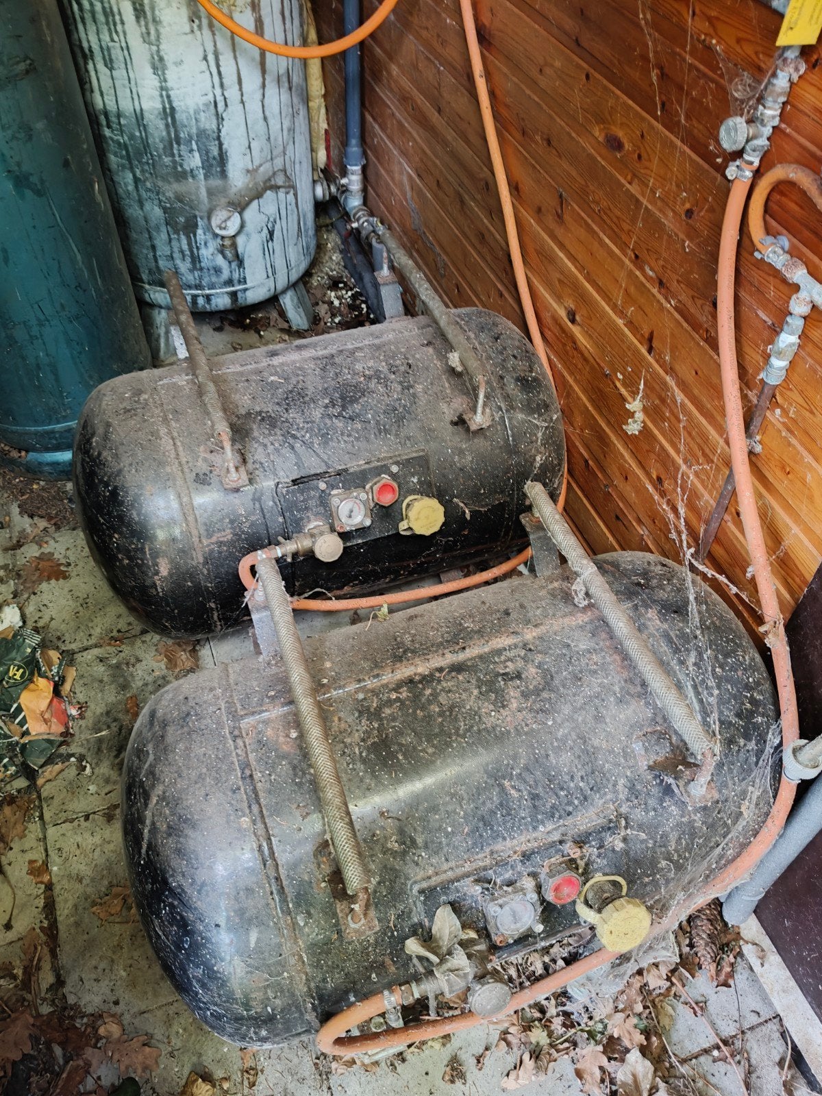 gas opslag tanks, Ophalen