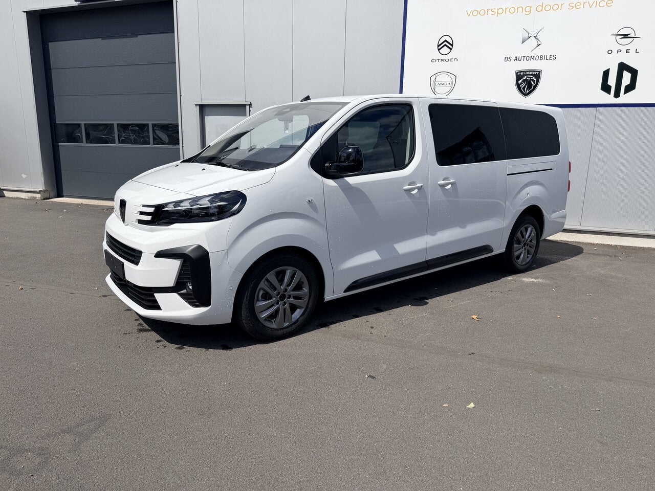 Peugeot Expert EXPERT Dubbele Cabine Diesel 180pk Automaat, Auto's, 0 cilinders, Zwart, Wit, Leder