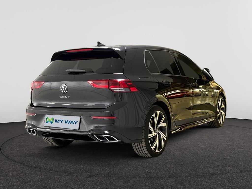 Volkswagen Golf VIII Golf 2.0 SCR TDi R-Line DSG, Auto's, Automaat, 103 g/km, Zwart, Diesel