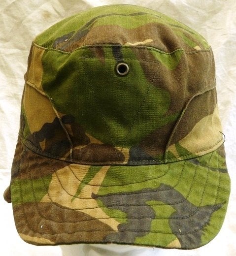 Pet Uniform Gvt Winter, Woodland Camo, maat 61, KL, 2000.(1), Verzamelen, Ophalen of Verzenden, Landmacht, Kleding of Schoenen