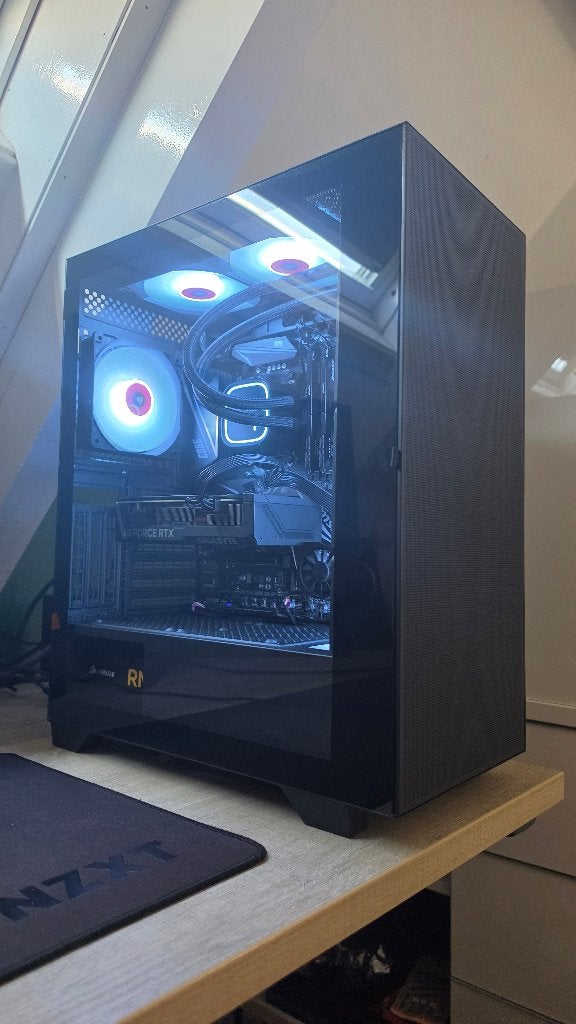 Ryzen 9 3900x / RTX 4070 12GB / 32GB DDR4 / 1.5Tb, 32 GB, Virtual Reality, Ophalen of Verzenden, Zo goed als nieuw
