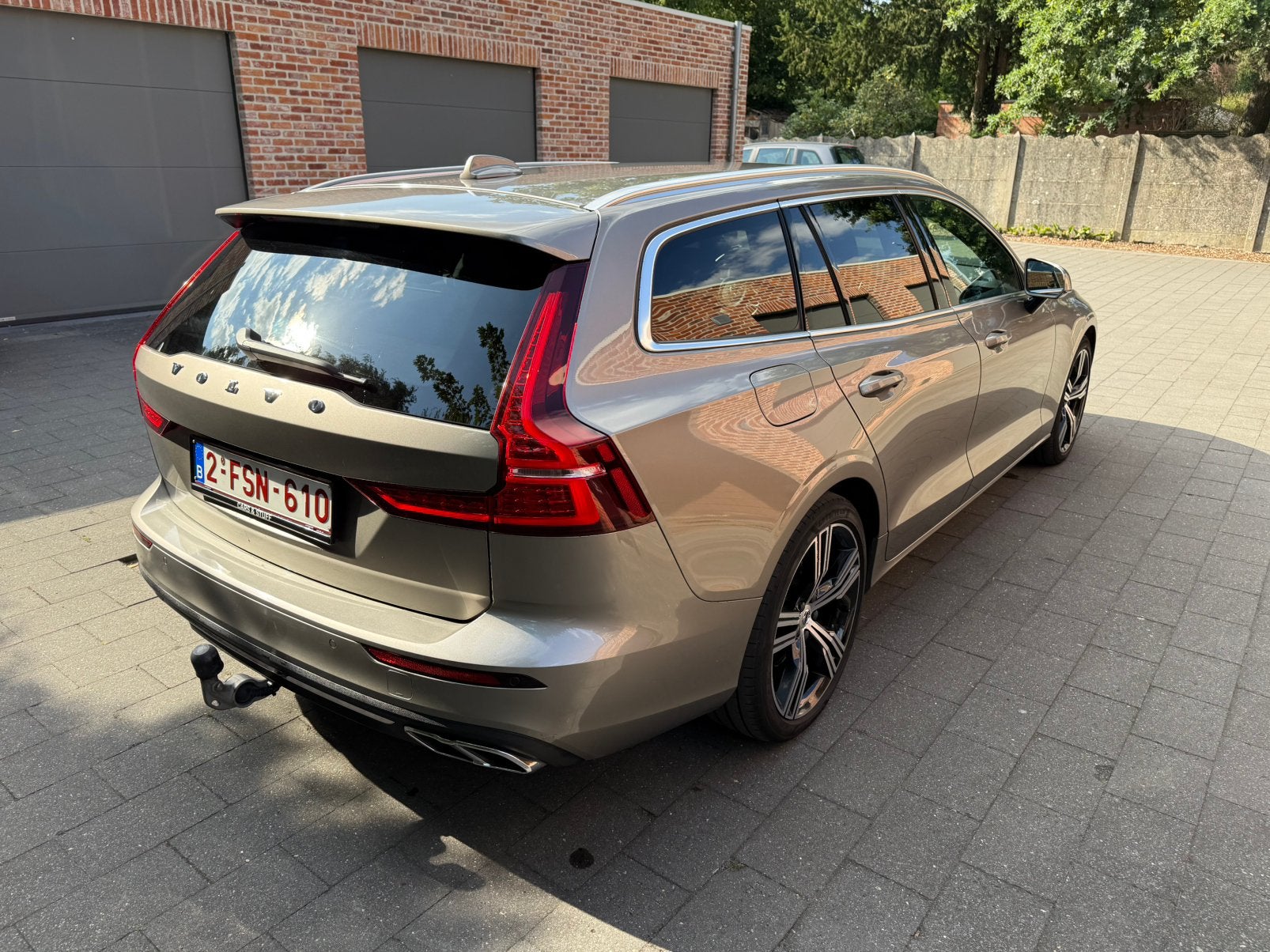 Volvo V60, Autos, Achat, Euro 6, Noir, 5 portes