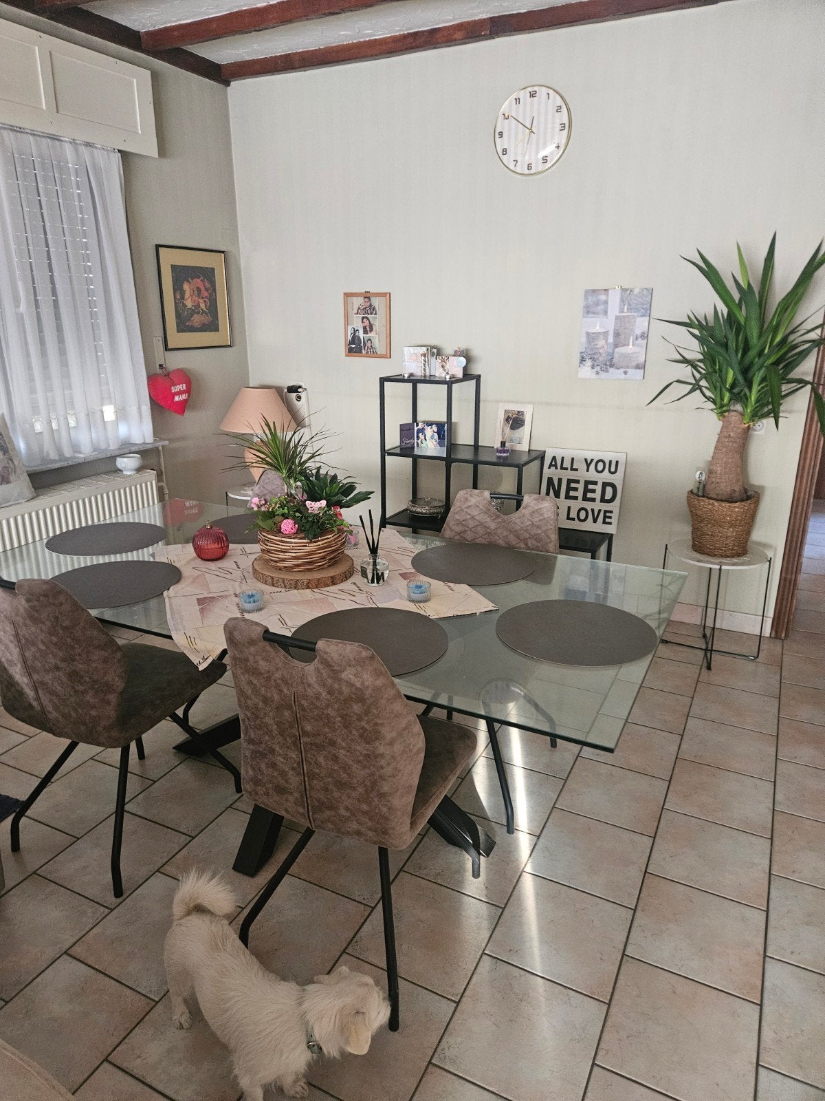 belle salle à manger avec table en verre, bonne affaire, Enlèvement