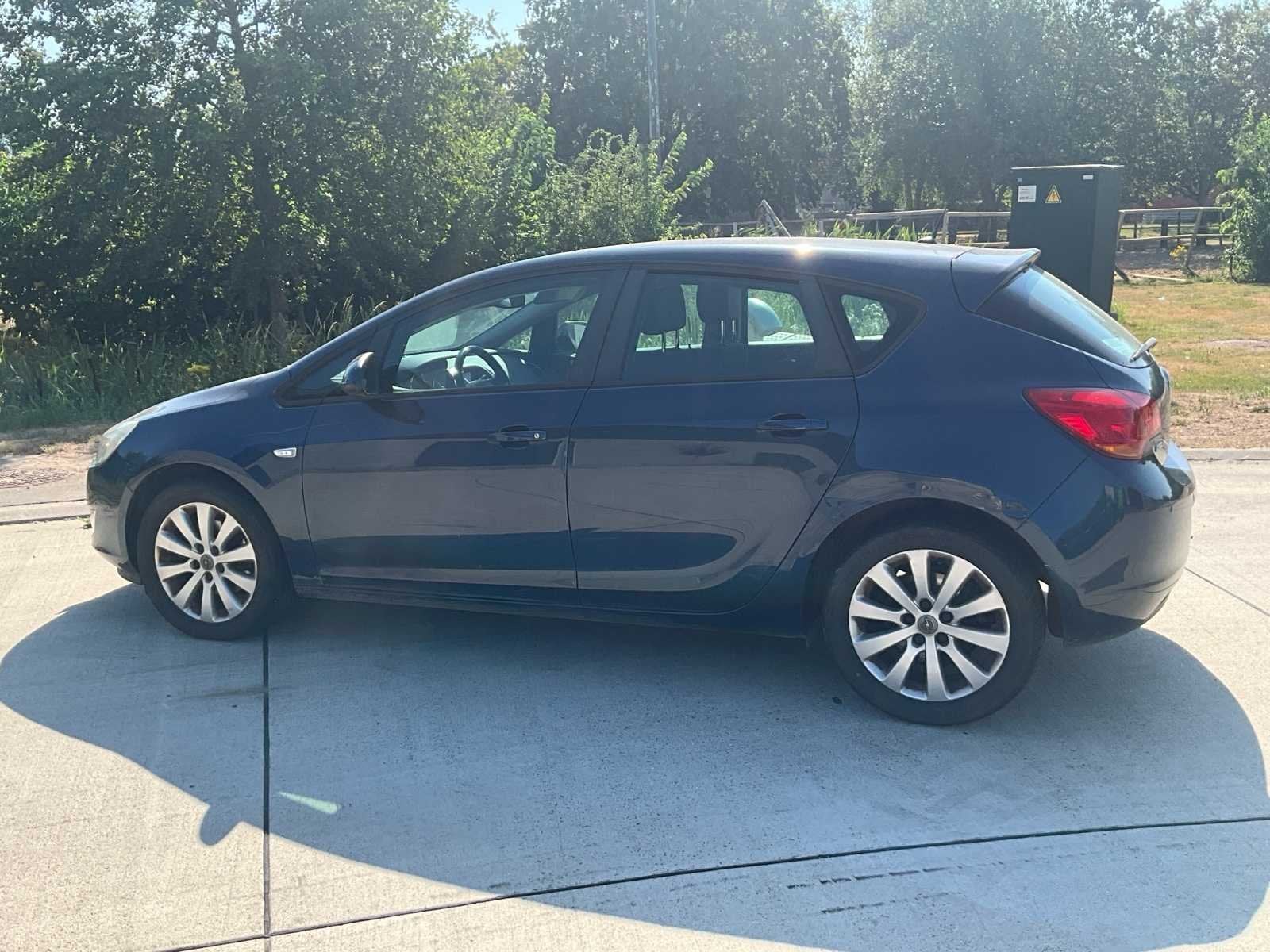 2011 Opel Astra, Auto's, Euro 5, Gebruikt, Bedrijf, Overige carrosserie