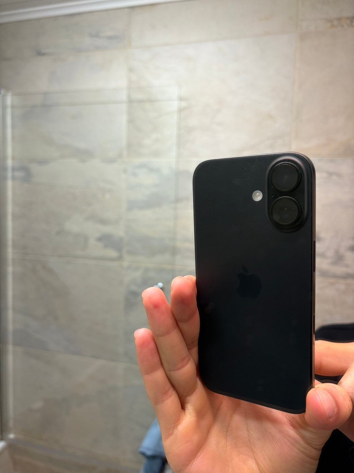 Iphone 16, Télécoms, Téléphonie mobile | Housses, Coques & Façades | Apple iPhone, Noir, IPhone 16, Enlèvement, Utilisé