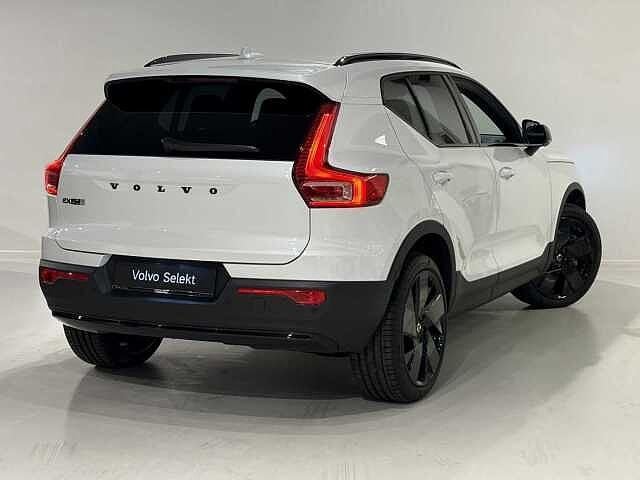 Volvo EX40 Black Edition Plus Extended Range, Auto's, Automaat, 248 pk, 183 kW, Wit