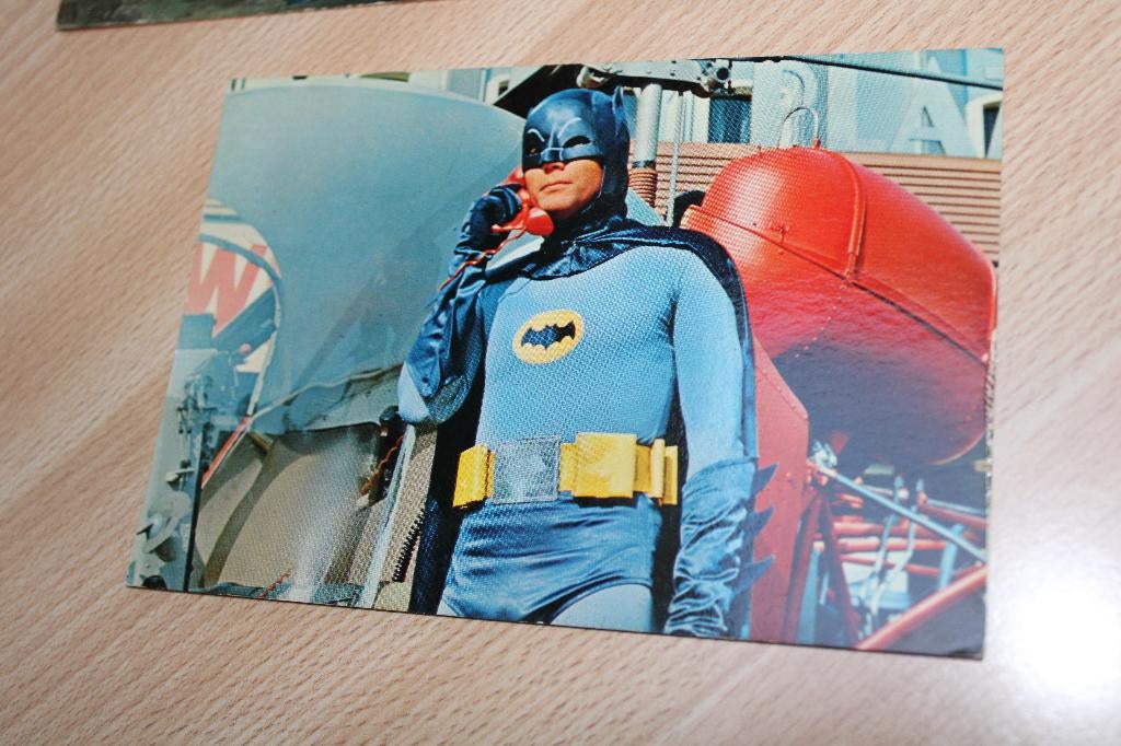 3 Oude postkaarten van de serie Batman uit de jaren 1966-67., Verzamelen, Ophalen of Verzenden, 1960 tot 1980, Ongelopen, Sterren en Beroemdheden